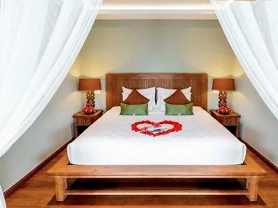 Kampoeng Bali * Kuta Lombok