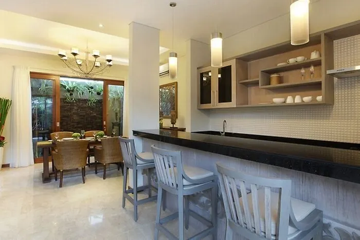 Kampoeng Bali Villa Kuta Lombok